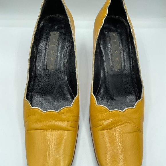 Vintage Paloma Barcelona Mustard Yellow Leather Scalloped Edge Pumps Size 6 - Picture 4 of 7